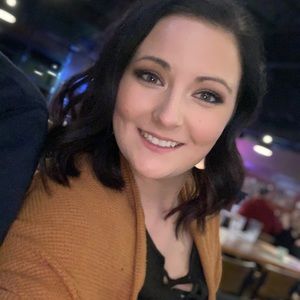 Meet your Posher, Danielle